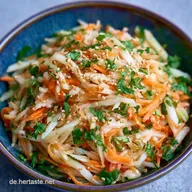 Asiatischer Kohlrabisalat mit Sesam