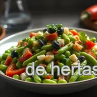 Frischer Edamame Salat mit Limetten-Dressing &ndash; Schnell & Einfach!