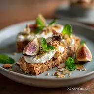 Joghurt Cantuccini Dessert mit Pfirsichen Schnell cremig ohne Backen