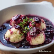 Zwetschgenkn&ouml;del aus Quarkteig nach Omas Rezept f&uuml;r 4
