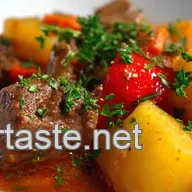 Wildgulasch Rezept: Saftig & J&auml;ger Art - Einfach Lecker!