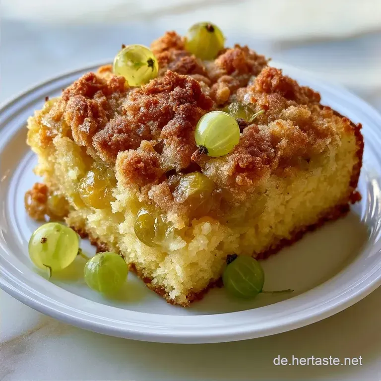 Saftiger Stachelbeerkuchen mit Streuseln